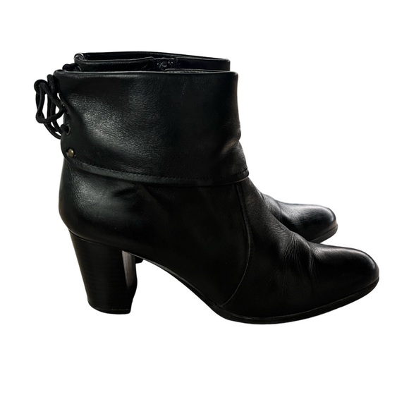 Women’s Stacked Heel Booties - Picture 1 of 7